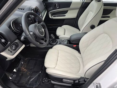 Used 2024 MINI Cooper Countryman S w/ Signature Upholstery Package FWD image 9