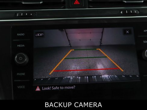 Used 2023 Volkswagen Tiguan SE R-Line FWD image 18