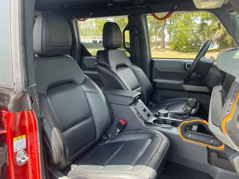 Used 2023 Ford Bronco Badlands AWD/4WD image 14