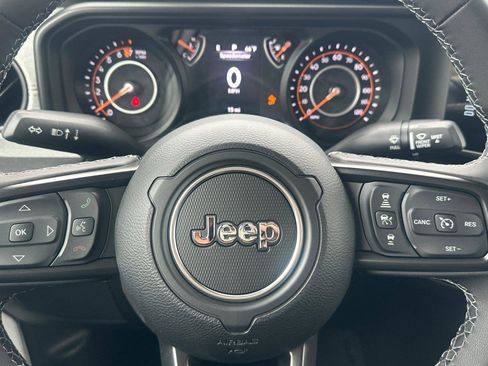 New 2026 Jeep Gladiator Sport image 19