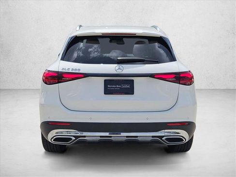 Certified 2024 Mercedes-Benz GLC 300 image 4