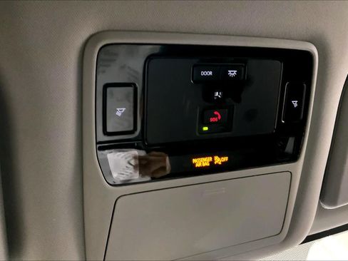Used 2025 Toyota Grand Highlander AWD image 34