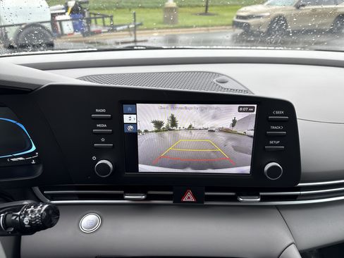 Used 2025 Hyundai Elantra Sport FWD image 35