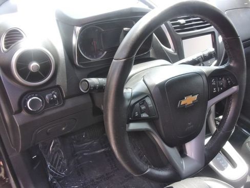 Used 2016 Chevrolet Trax LT w/ LT Sun and Sound Package AWD/4WD image 20