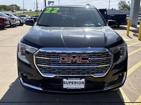 Used 2022 GMC Terrain Denali w/ Denali Premium Package AWD/4WD image 11