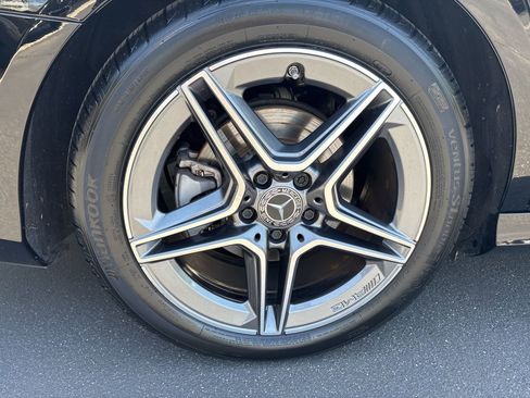 Used 2023 Mercedes-Benz E 350 Sedan image 7