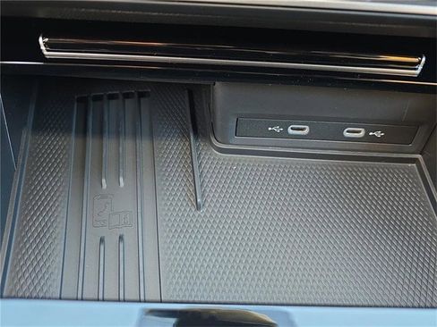 New 2026 Volkswagen Atlas Cross Sport SEL image 19