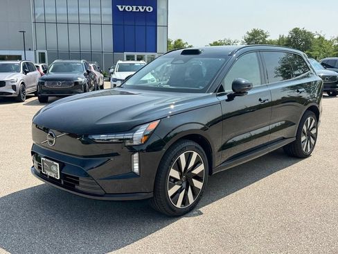 Certified 2025 Volvo EX90 Ultra AWD/4WD image 1