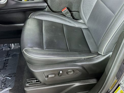 Used 2024 Chevrolet Tahoe Premier AWD/4WD image 29