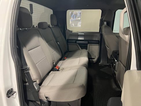 Used 2022 Ford F450 XLT w/ XLT Premium Package image 32