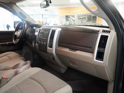 Used 2011 RAM 1500 Big Horn image 34