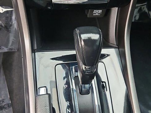 Used 2016 Honda Accord Sport image 12