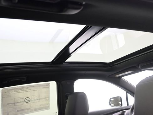 New 2025 Cadillac XT5 Sportv w/ LPO, Red Accent Package image 17