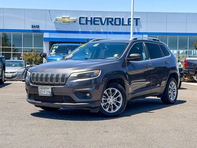 Used 2019 Jeep Cherokee Latitude Plus