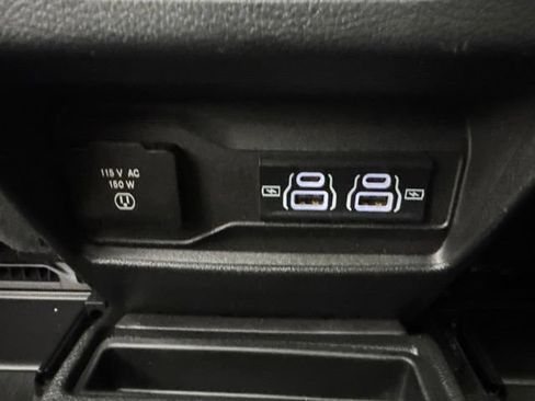 Used 2022 Jeep Grand Cherokee L Limited AWD/4WD image 29