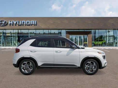 New 2026 Hyundai Venue SEL FWD image 7