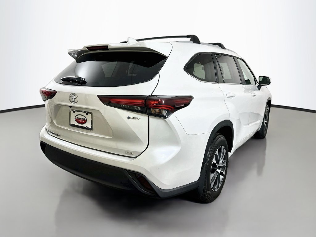 Used 2026 Toyota Highlander XLE AWD/4WD image 5