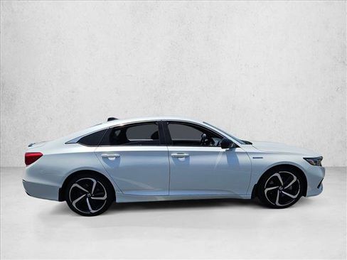 Used 2022 Honda Accord Sport image 4