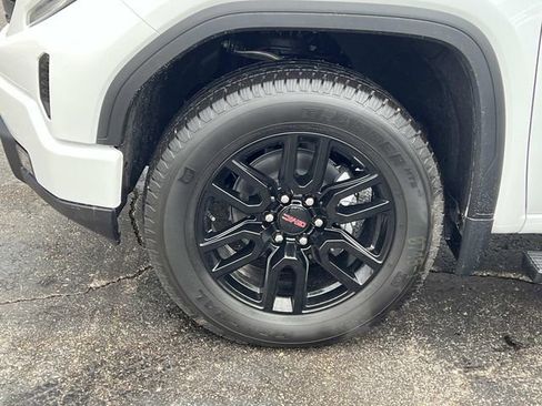 New 2026 GMC Sierra 1500 Elevation image 10