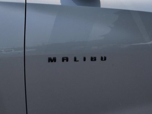 Used 2024 Chevrolet Malibu RS FWD image 31