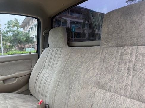 Used 2002 Toyota Tacoma 2WD Regular Cab image 8