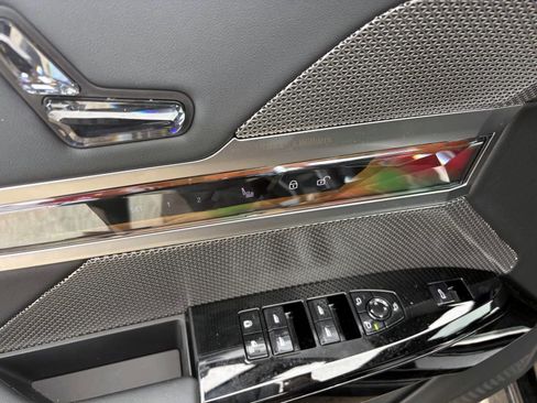 Used 2026 BMW i7 xDrive60 w/ Executive Package image 13