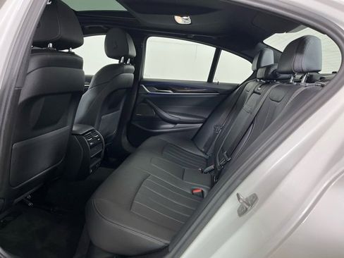 Used 2022 BMW 530i xDrive w/ Premium Package image 20