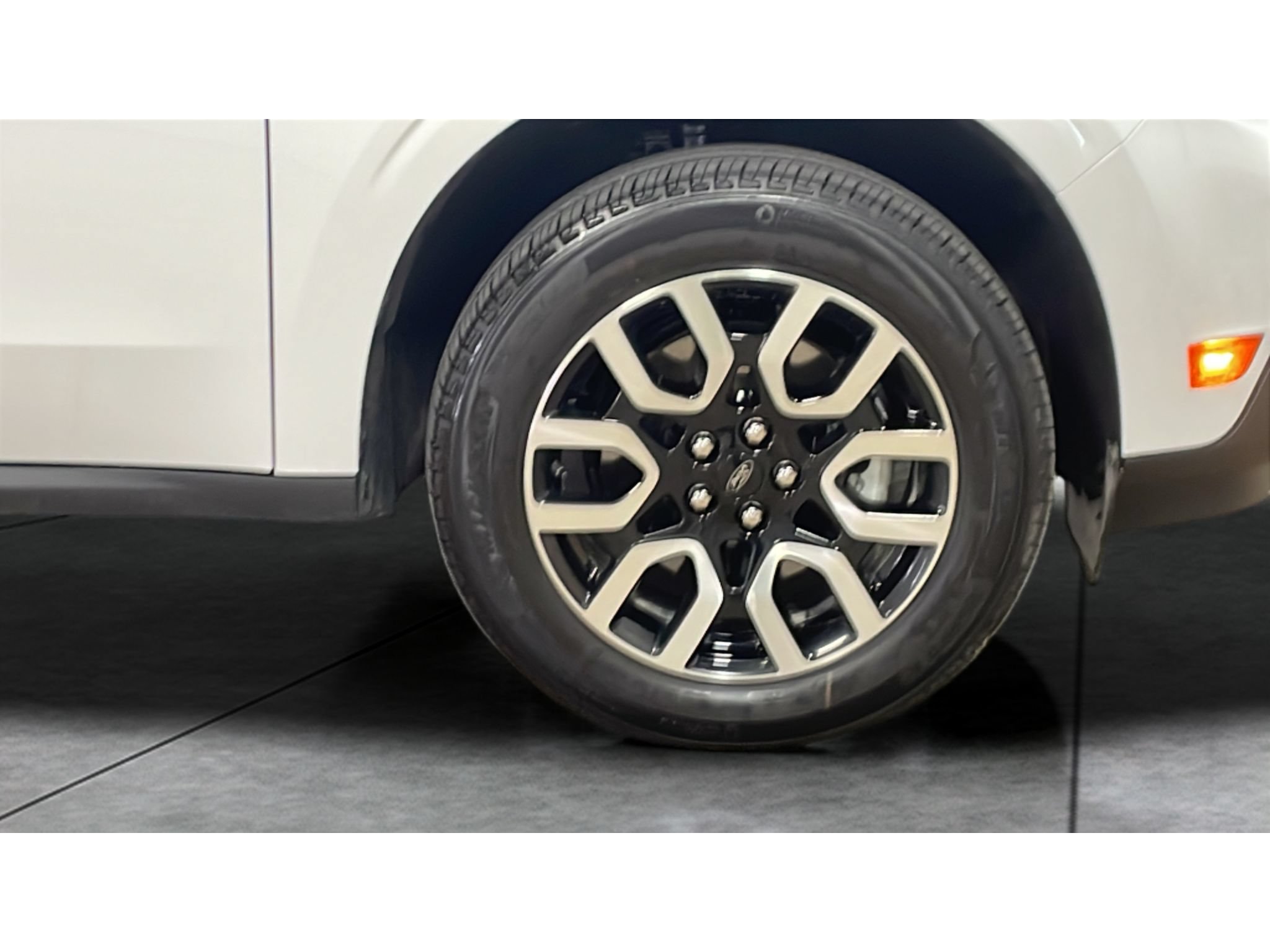 Used 2024 Ford Maverick Lariat w/ 4K Tow Package AWD/4WD image 19