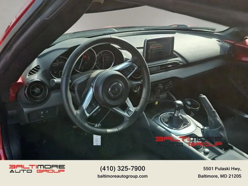 Used 2017 MAZDA MX-5 Miata RF Club RWD image 3