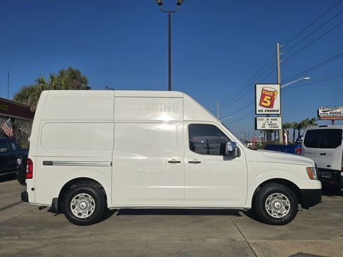 Used 2016 Nissan NV 2500 SV w/ Technology Package image 12