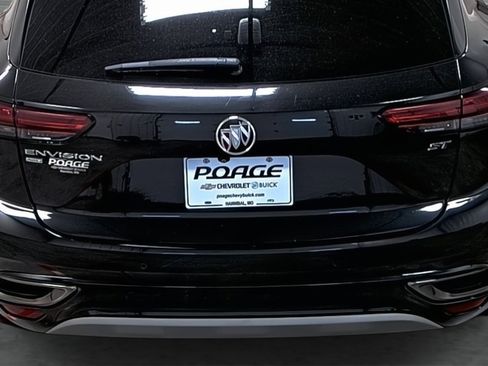 Certified 2021 Buick Envision Essence w/ Technology Package I image 11