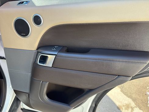 Used 2018 Land Rover Range Rover Sport SE image 55