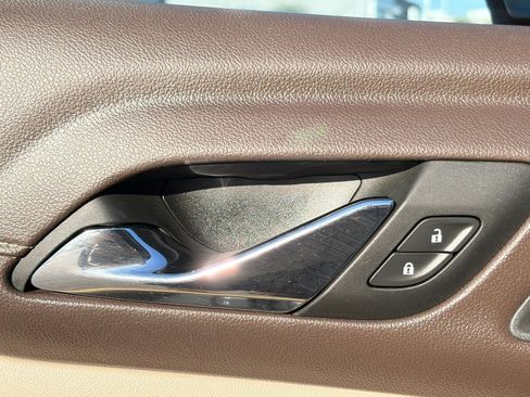 Used 2019 GMC Acadia Denali w/ Technology Package FWD image 19