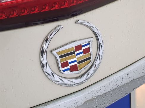 Used 2011 Cadillac CTS Luxury image 10