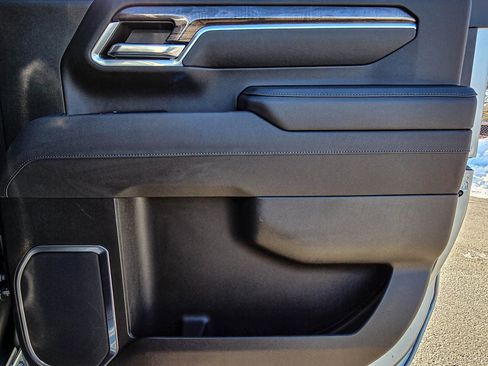 Used 2026 Chevrolet Silverado 2500 LTZ w/ LTZ Plus Package image 45