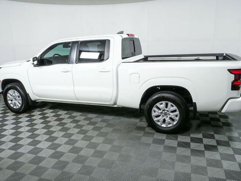 Used 2024 Nissan Frontier SV w/ Technology Package AWD/4WD image 29
