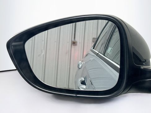 Used 2025 Honda Accord SE image 16
