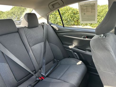 Used 2025 Toyota Camry LE image 38