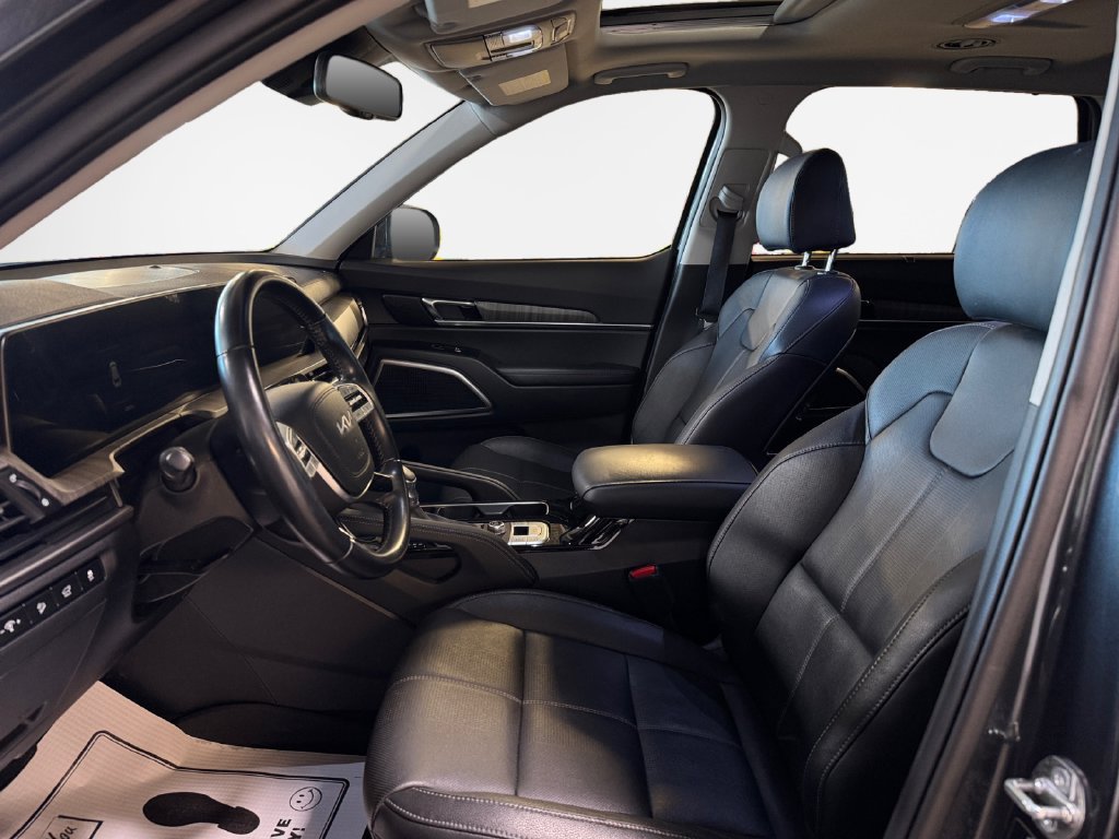 Certified 2024 Kia Telluride EX FWD image 12