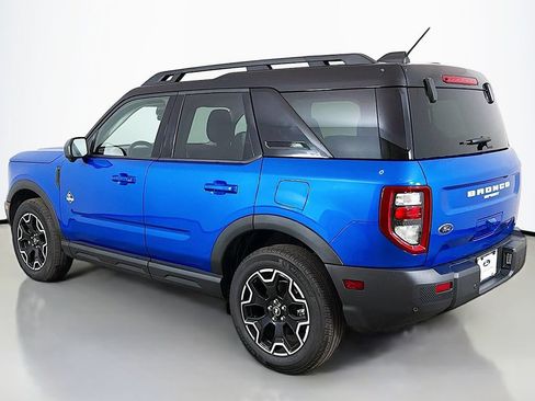 Used 2025 Ford Bronco Sport Outer Banks w/ Outer Banks Tech Package+ AWD/4WD image 12