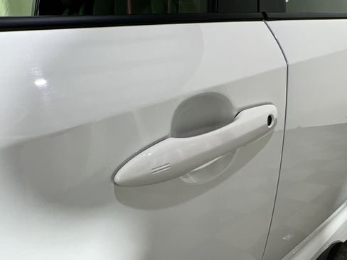 Used 2025 Toyota Corolla SE image 14