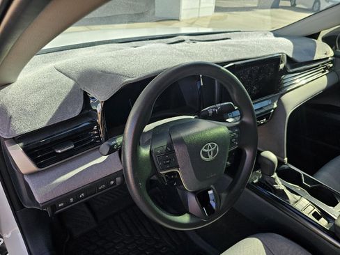 Used 2025 Toyota Camry LE w/ Convenience Package FWD image 25