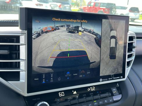 Used 2023 Toyota Tundra Platinum image 26