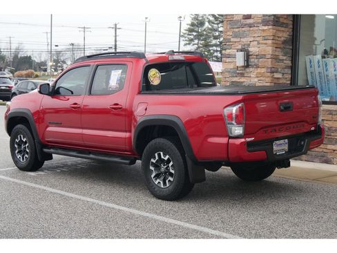 Used 2022 Toyota Tacoma TRD Off-Road w/ TRD Premium Off Road Package image 5