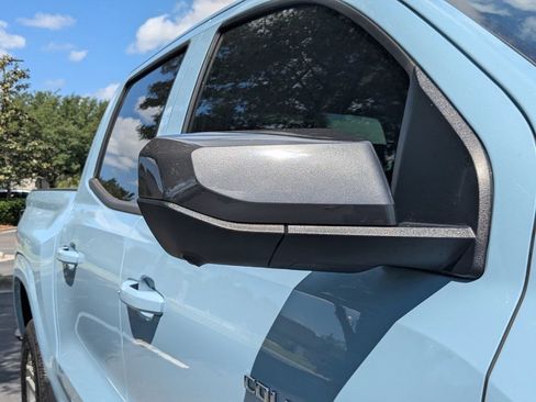 Used 2025 Chevrolet Colorado LT w/ LT Convenience Package AWD/4WD image 12