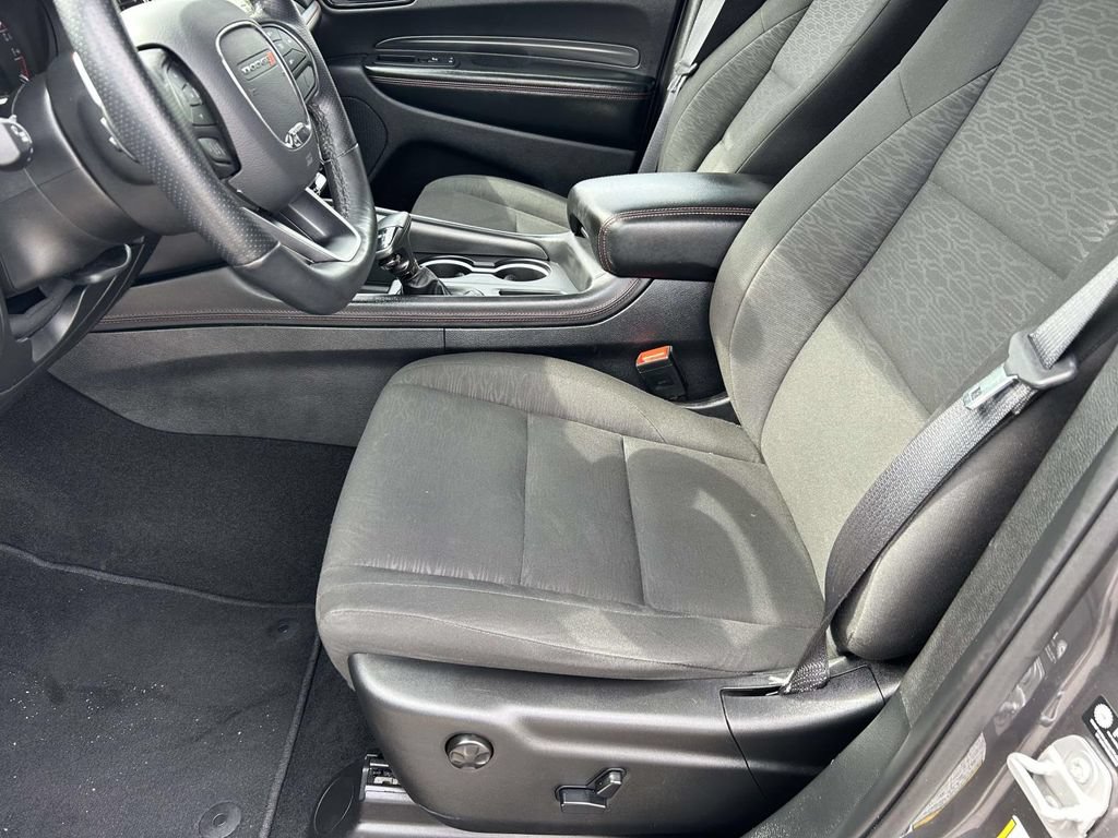 Used 2025 Dodge Durango GT RWD image 19