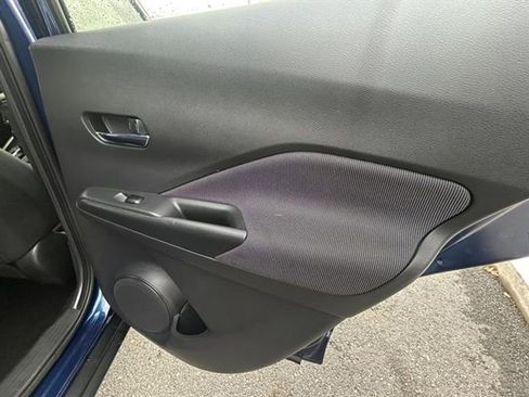 Used 2020 Nissan Kicks SV image 19