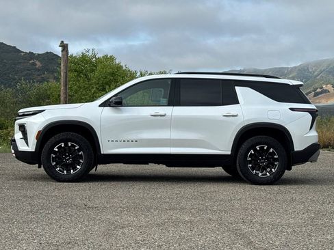 Used 2024 Chevrolet Traverse Z71 w/ Enhanced Driving Package AWD/4WD image 7