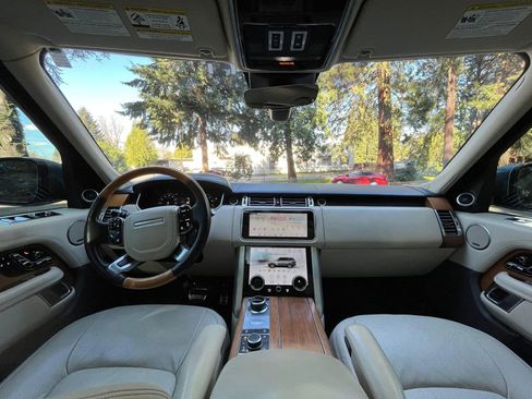 Used 2019 Land Rover Range Rover Long Wheelbase Autobiography image 11