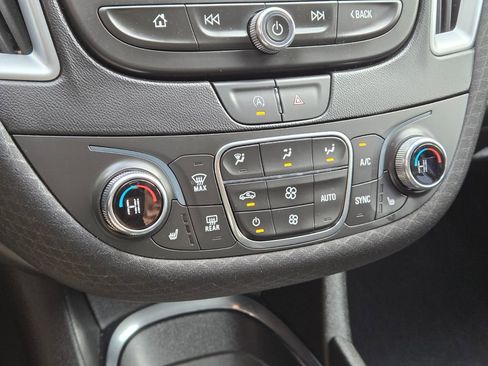 Used 2023 Chevrolet Malibu LT image 27